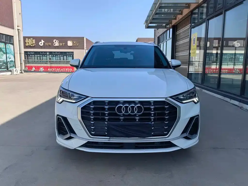 Audi Q3 — фото 4