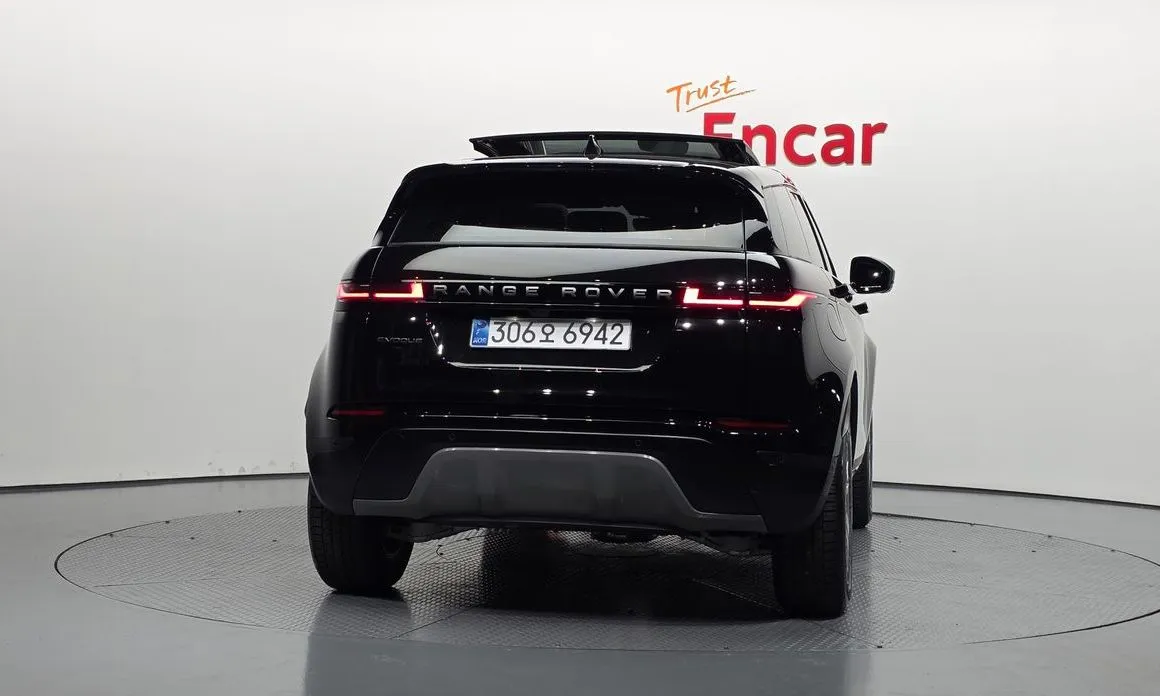 Land Rover Range Rover Evoque — фото 5