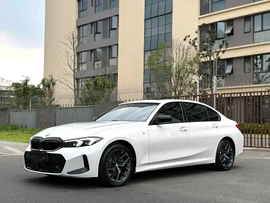 BMW 3 Series — фото 1