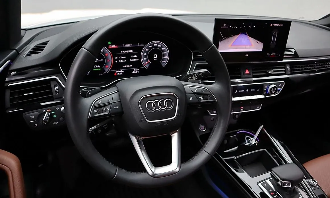 Audi A4 — фото 7