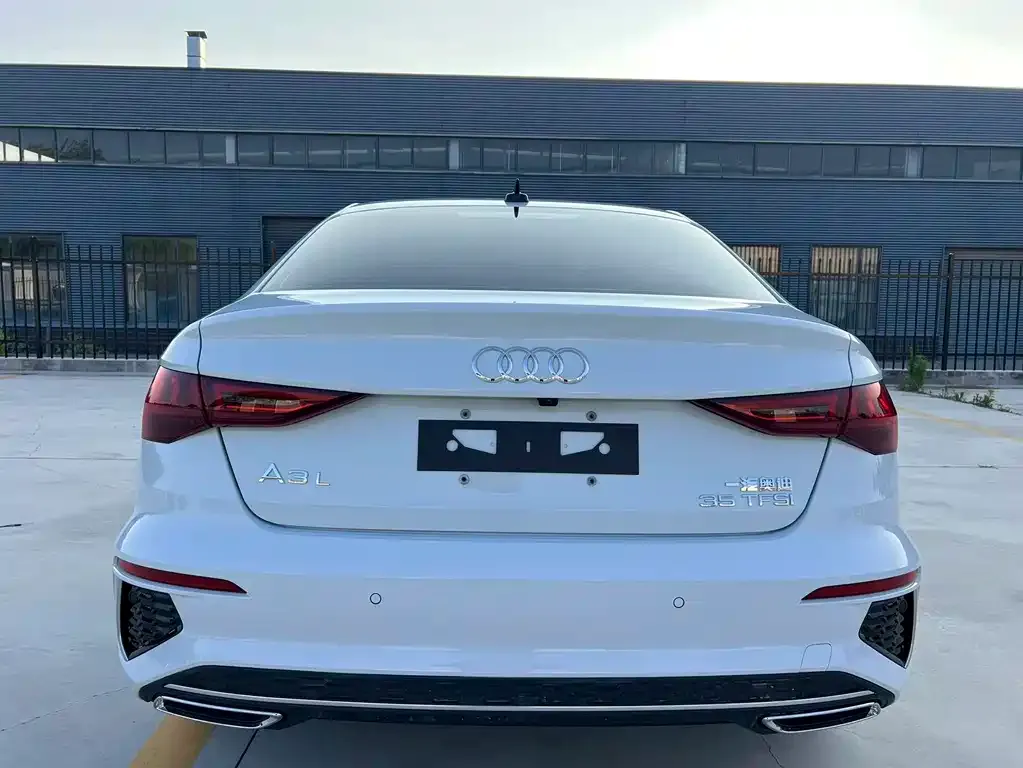 Audi A3 — фото 2