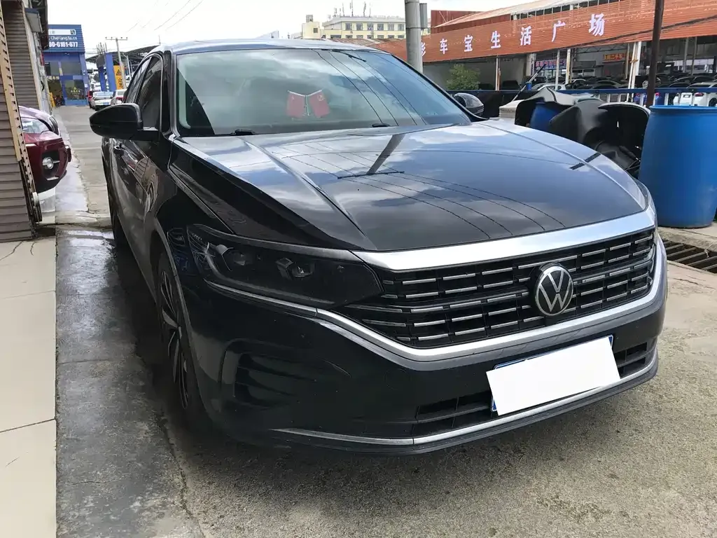 Volkswagen Passat — фото 7