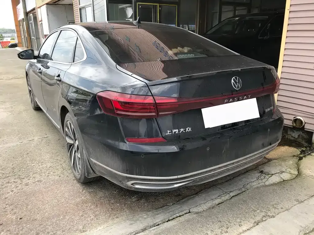 Volkswagen Passat — фото 9