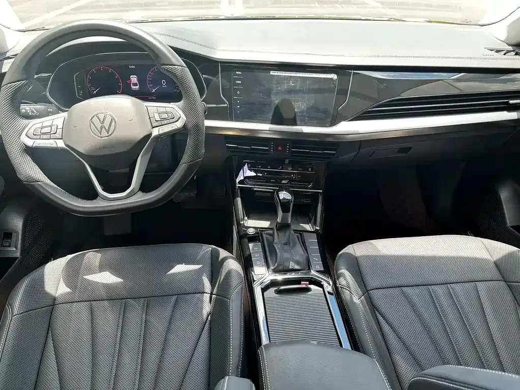 Volkswagen Passat — фото 5