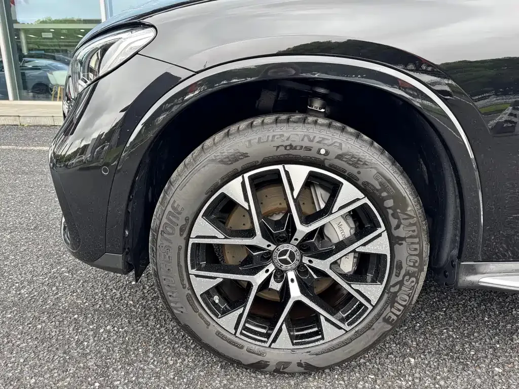 Mercedes-Benz GLC PHEV — фото 7