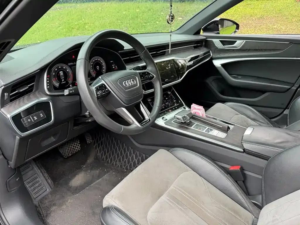 Audi A6L — фото 2