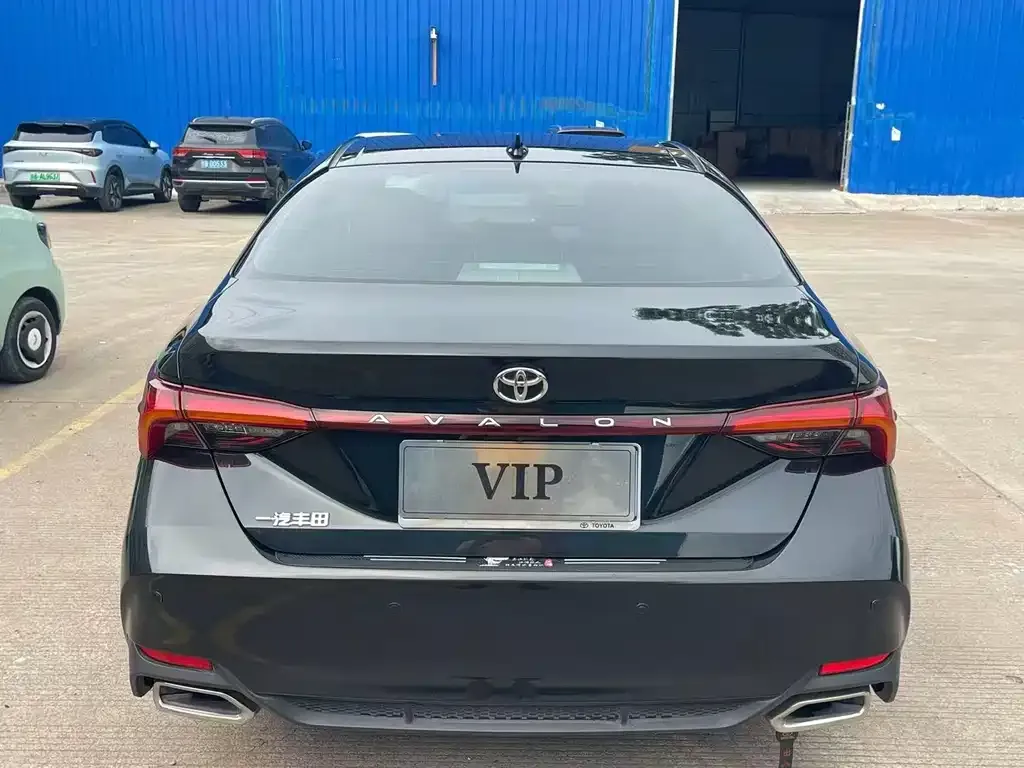 Toyota Avalon — фото 3