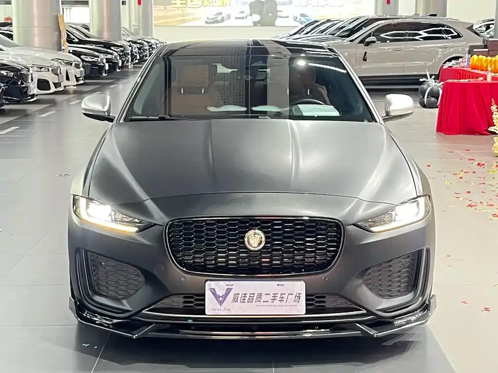 Jaguar XEL — фото 4