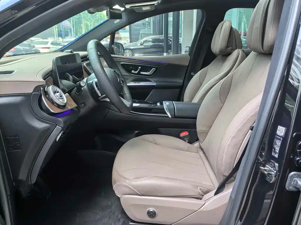Mercedes-Benz EQE SUV — фото 2