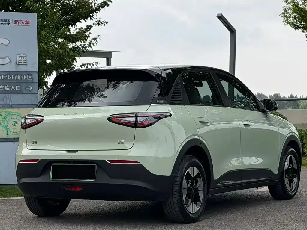 Geely Starburst — фото 10