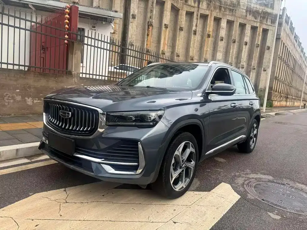 Geely Xingyue L — фото 1