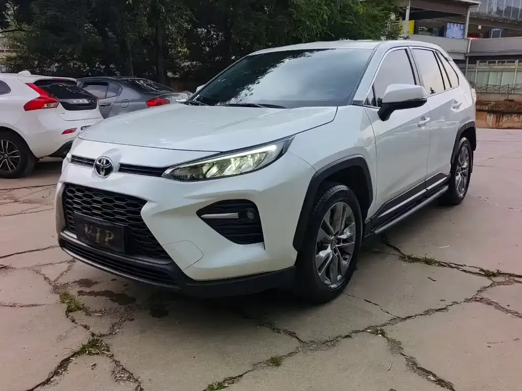 Toyota Wildlander — фото 1