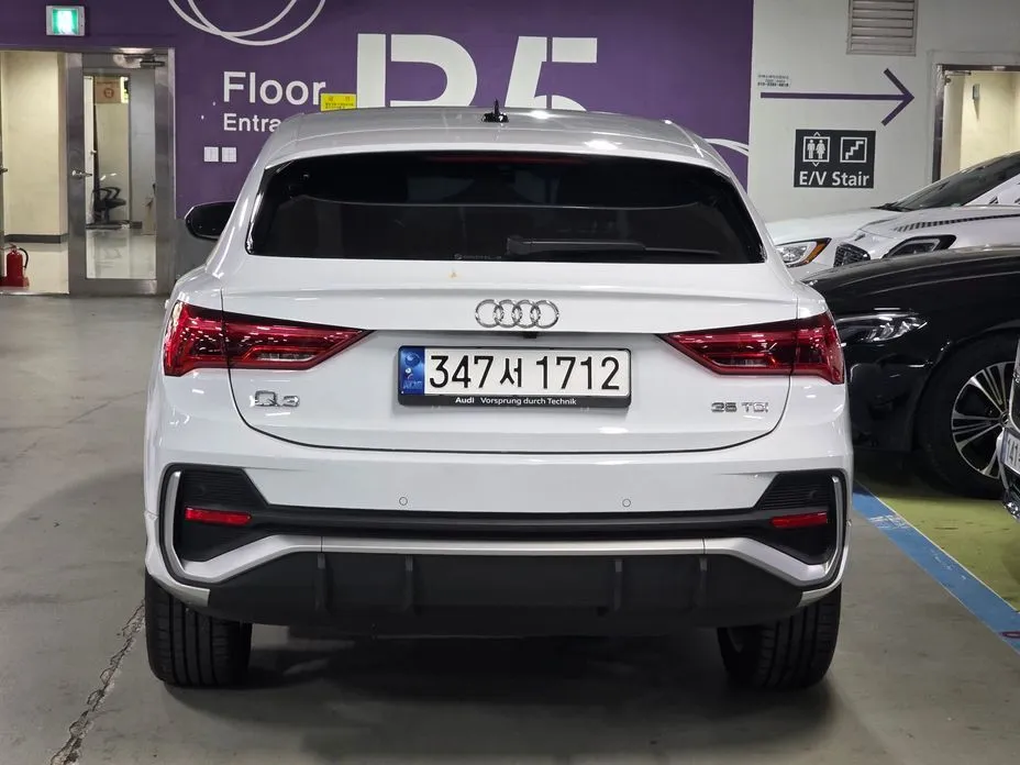 Audi Q3 2022 из KR, фото 2