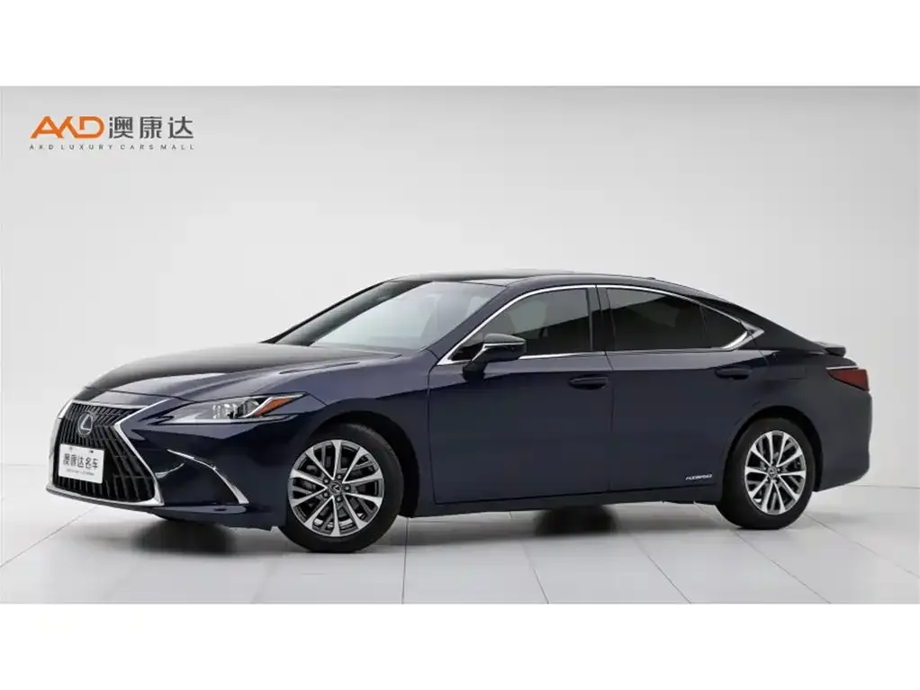 Lexus ES — фото 1