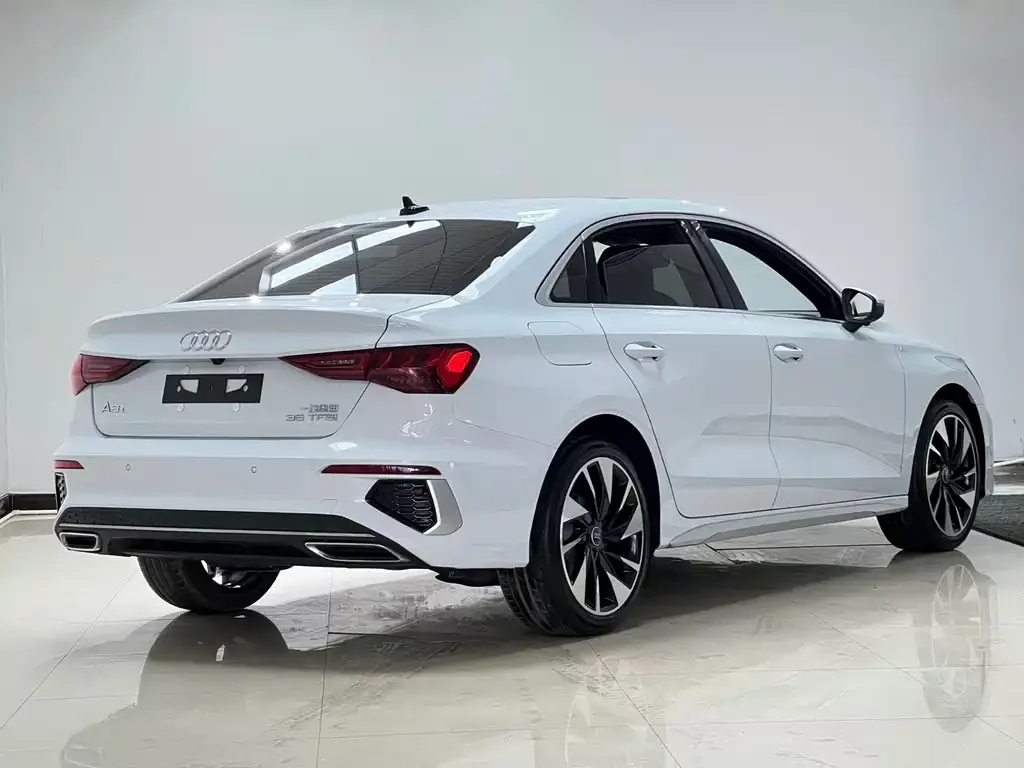 Audi A3 — фото 3