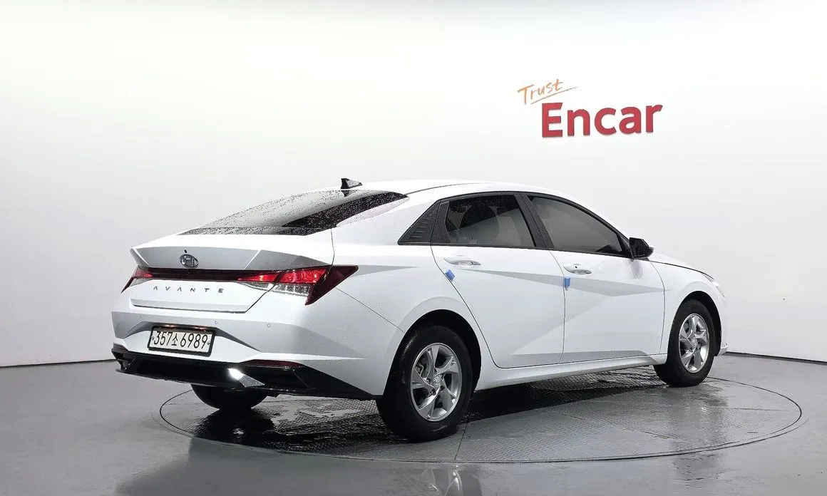 Hyundai AVANTE — фото 2