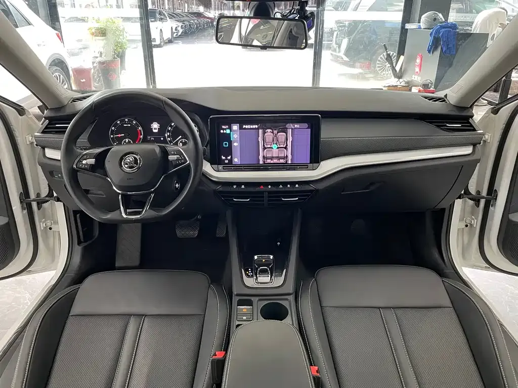 Skoda Octavia — фото 6