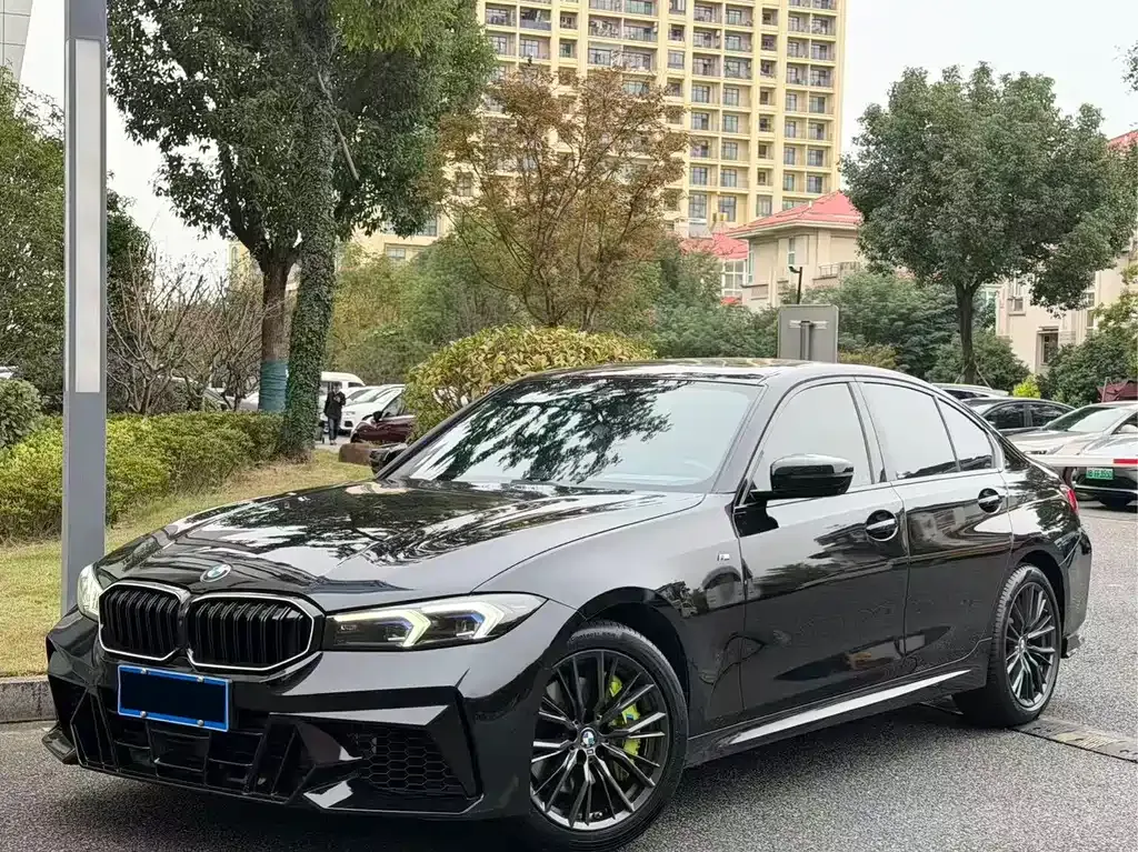 BMW 3 Series — фото 1