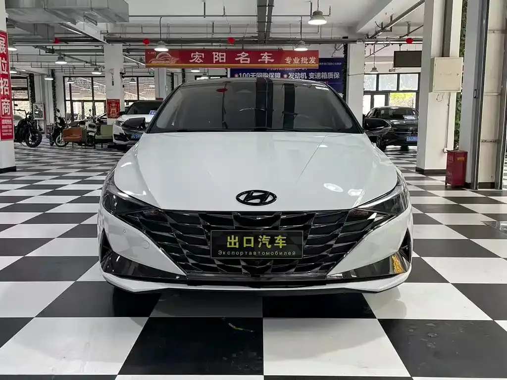 Hyundai Elantra — фото 6