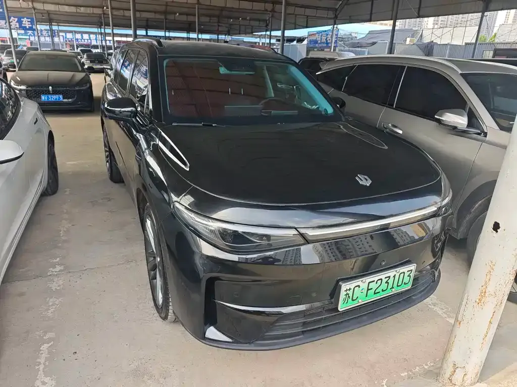 Leapmotor C16