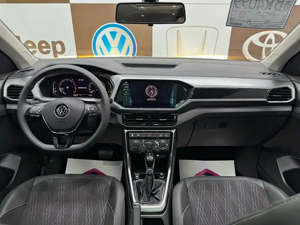 Volkswagen T-Cross — фото 3
