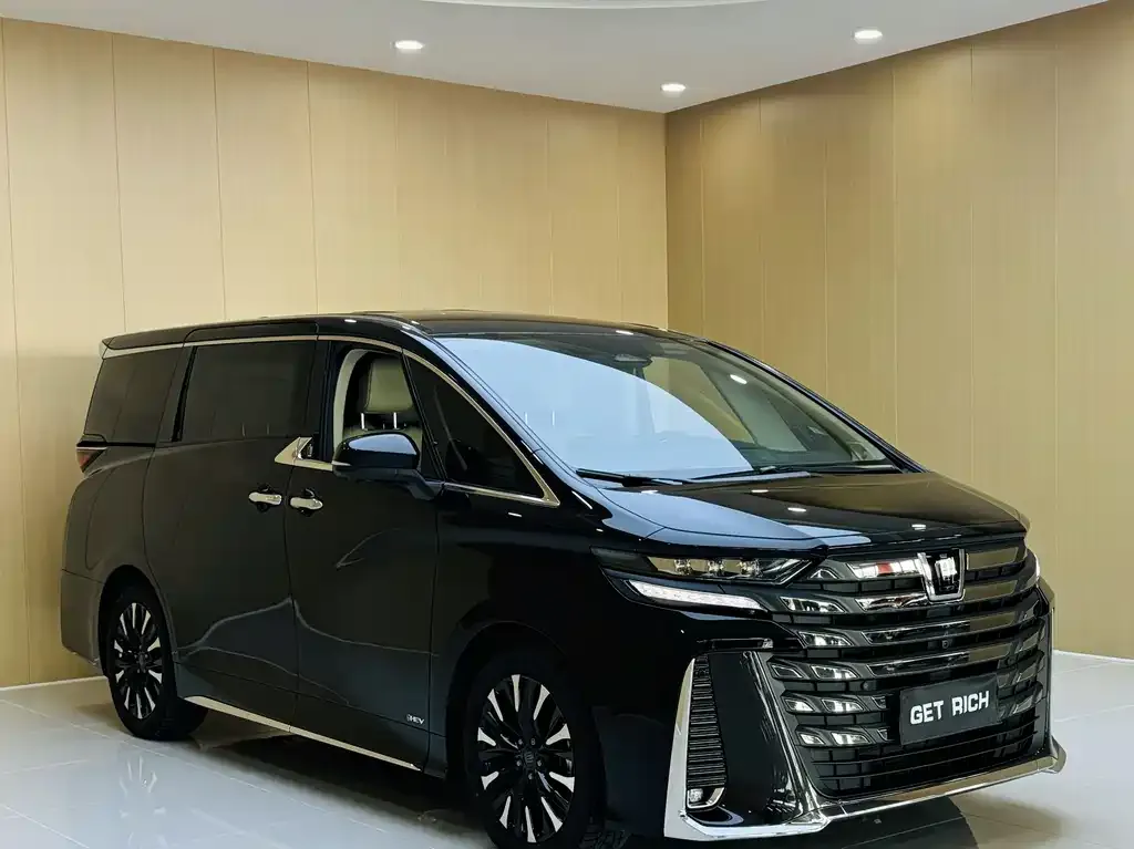 Toyota Vellfire — фото 3