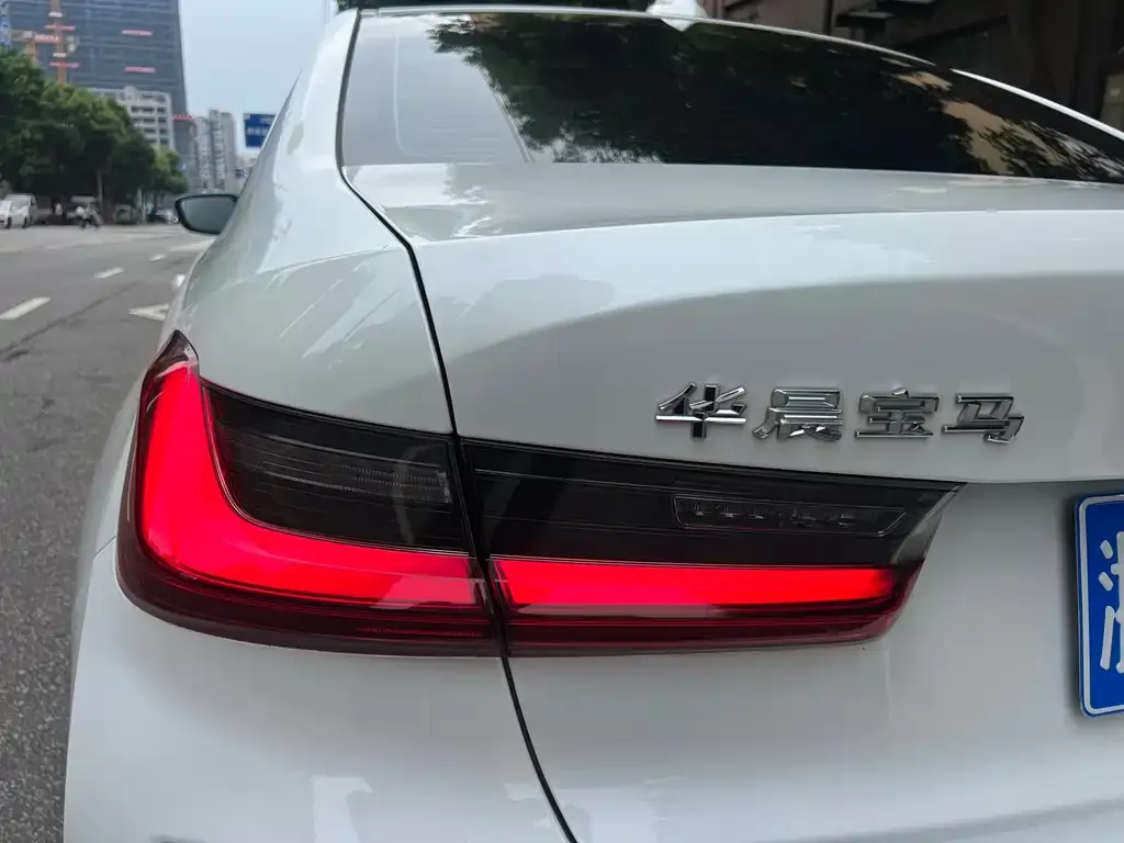 BMW 3 Series 2022 из CN, фото 4