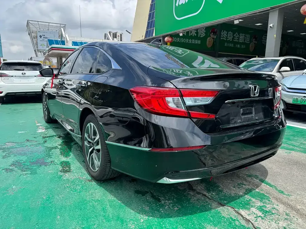 Honda Accord — фото 2