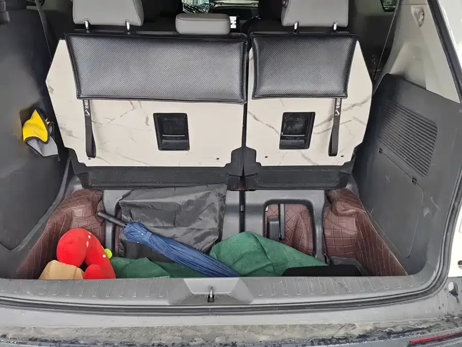 Toyota Granvia — фото 4