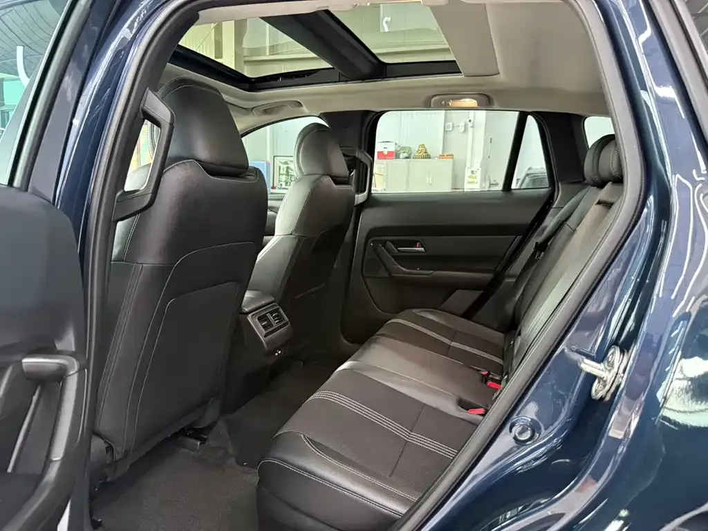 Mazda CX-50 2023 из CN, фото 7