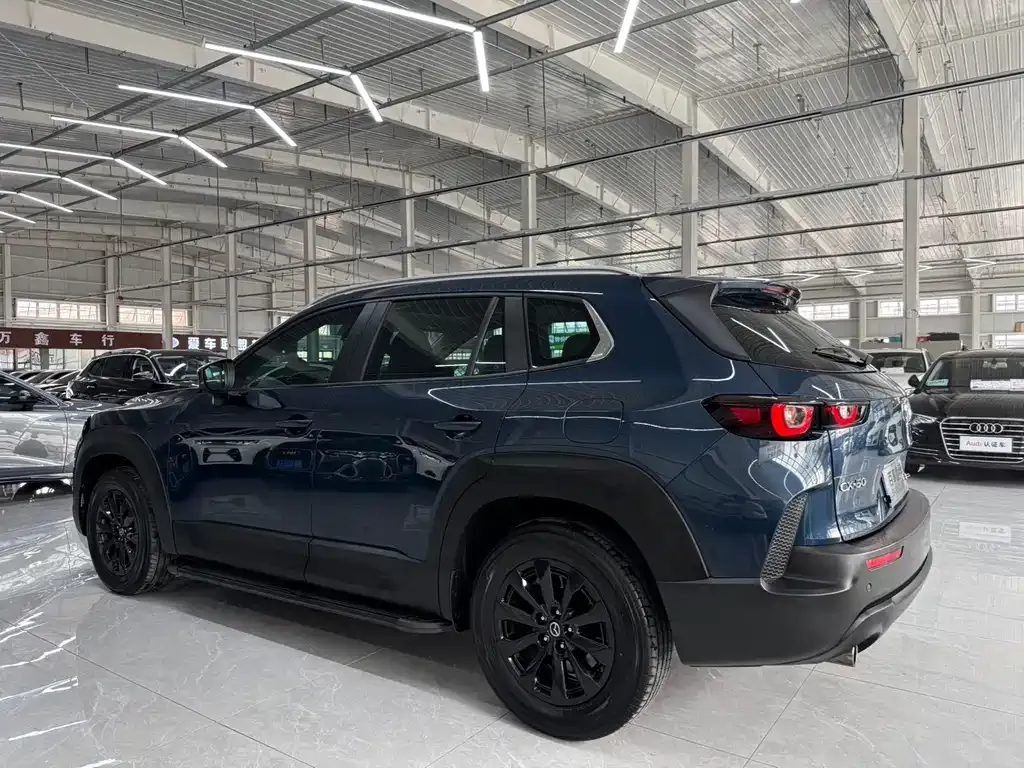 Mazda CX-50 2023 из CN, фото 9