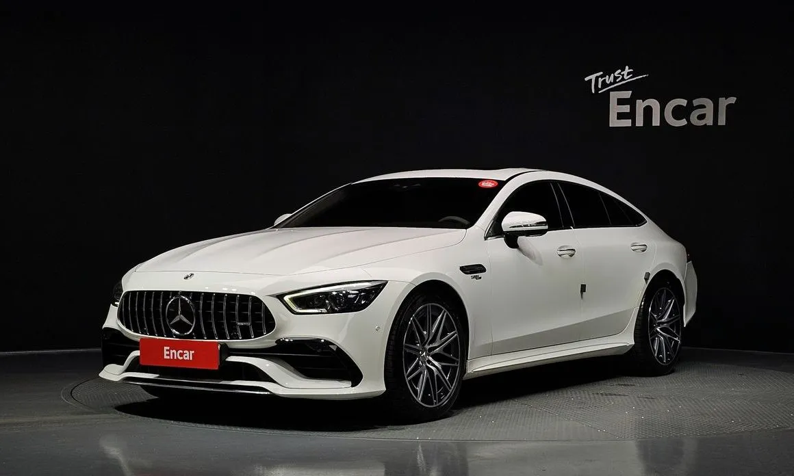 Mercedes-Benz AMG GT — фото 1