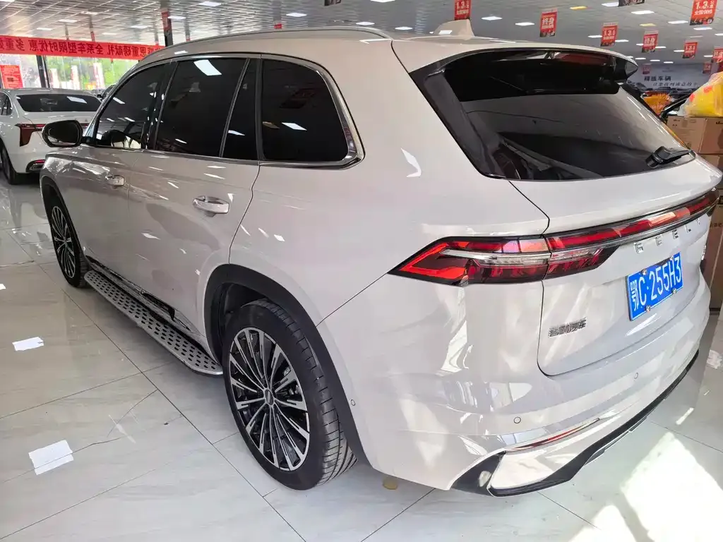 Geely Xingyue L — фото 9