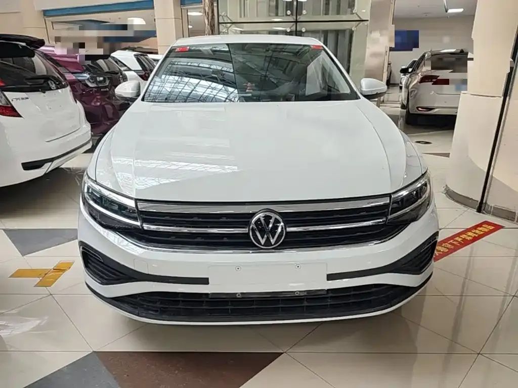 Volkswagen Bora 2024 из CN, фото 5