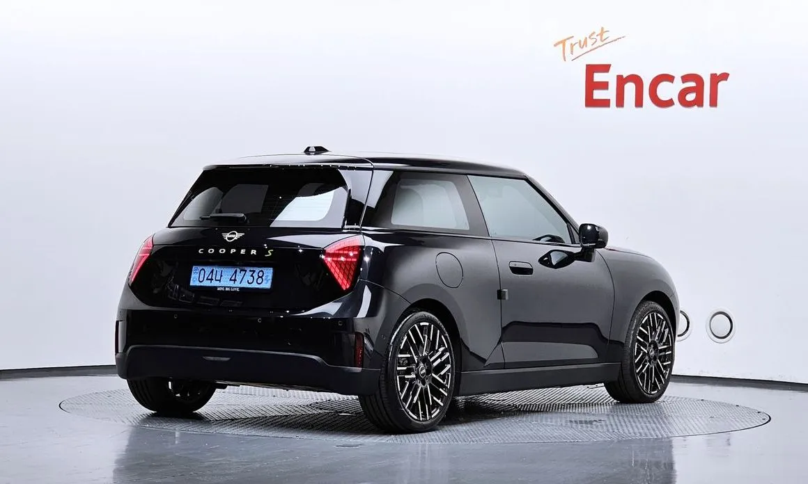 Mini Cooper 2024 из KR, фото 3