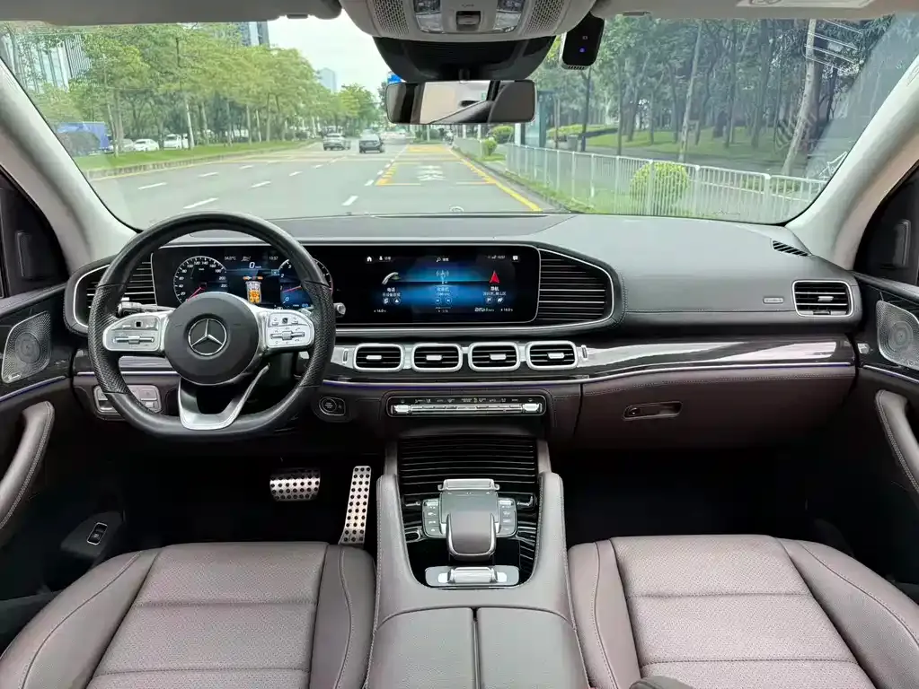 Mercedes-Benz GLS — фото 3