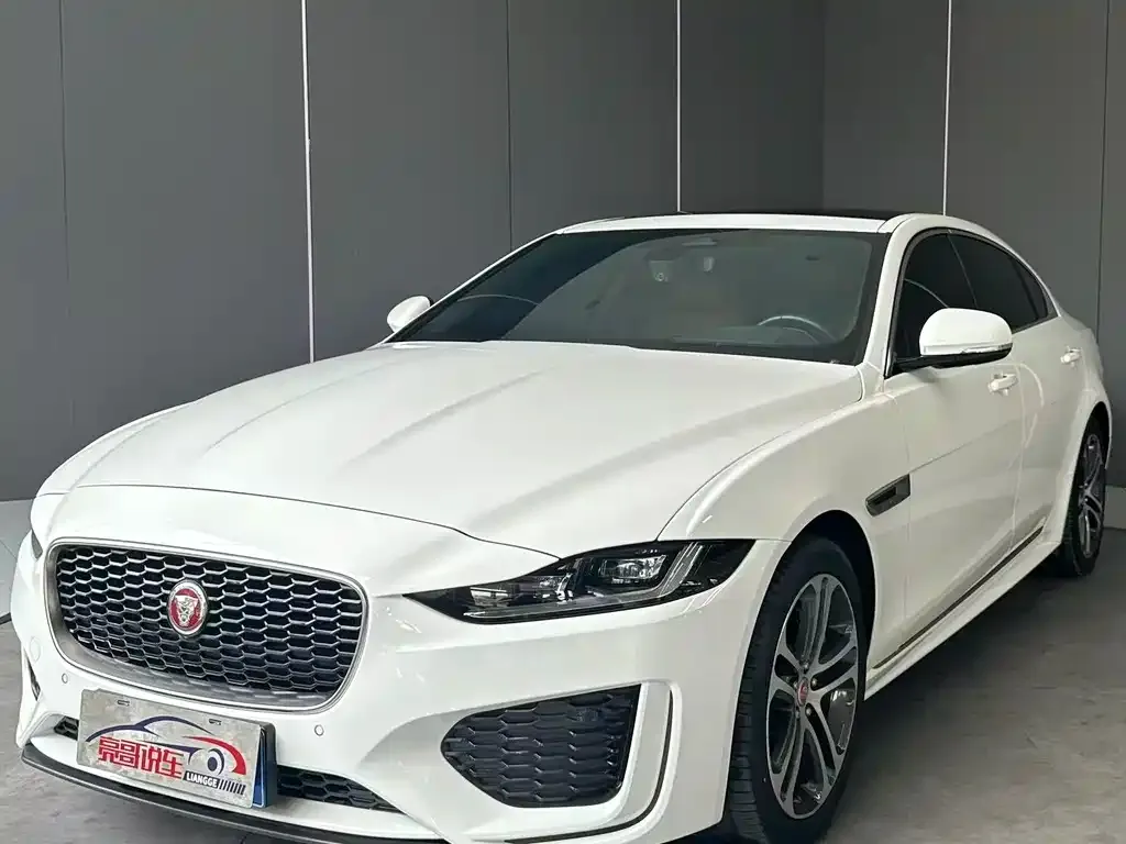 Jaguar XEL — фото 1