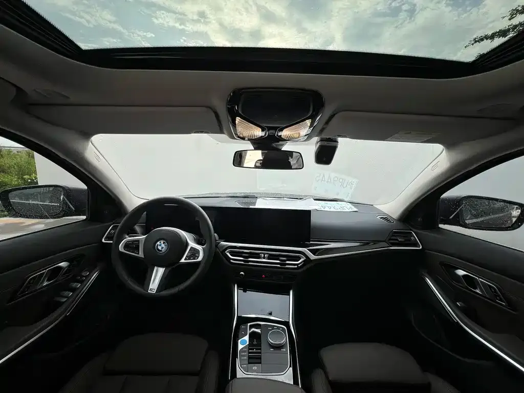 BMW i3 — фото 8