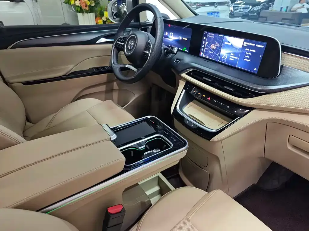 Buick GL8 Hybrid — фото 4