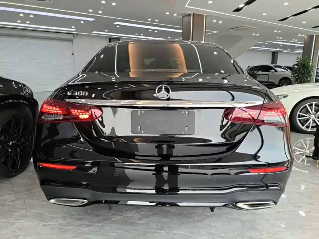 Mercedes-Benz E-Class (Import) — фото 8