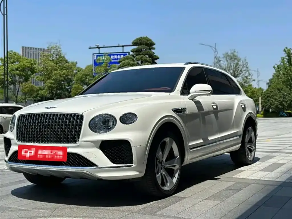 Bentley Bentayga — фото 1
