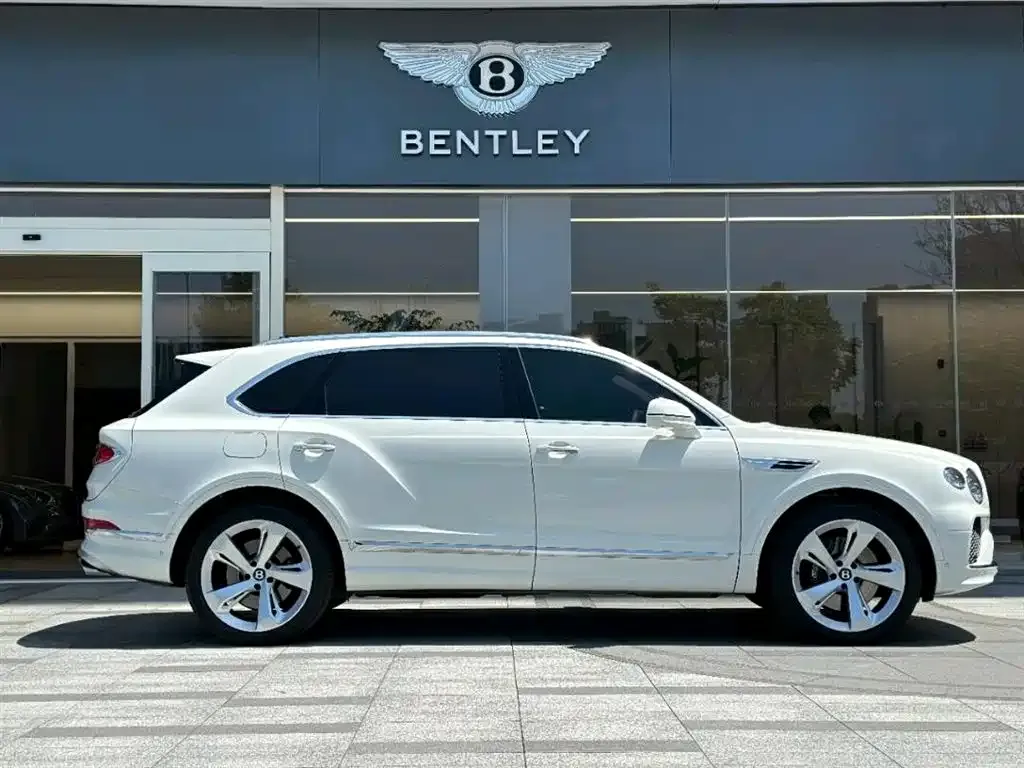 Bentley Bentayga — фото 3