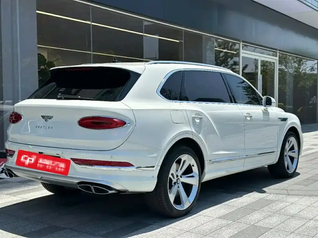 Bentley Bentayga — фото 6