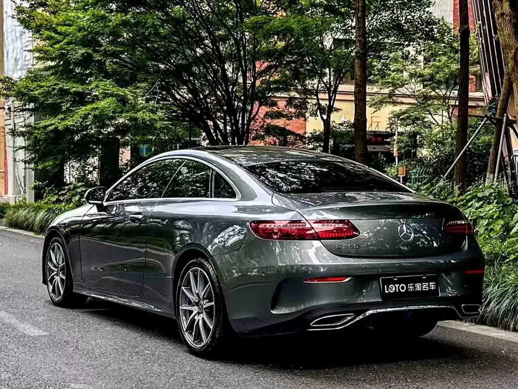 Mercedes-Benz E-Class (Import) — фото 5