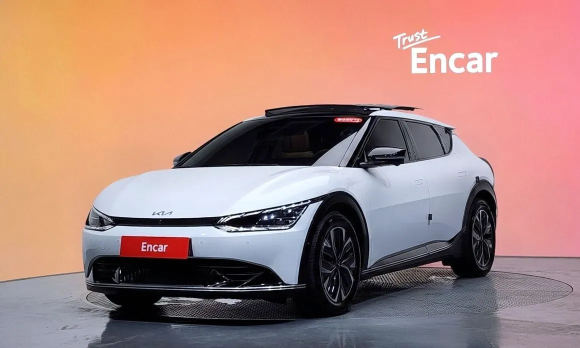 Kia EV6 — фото 1