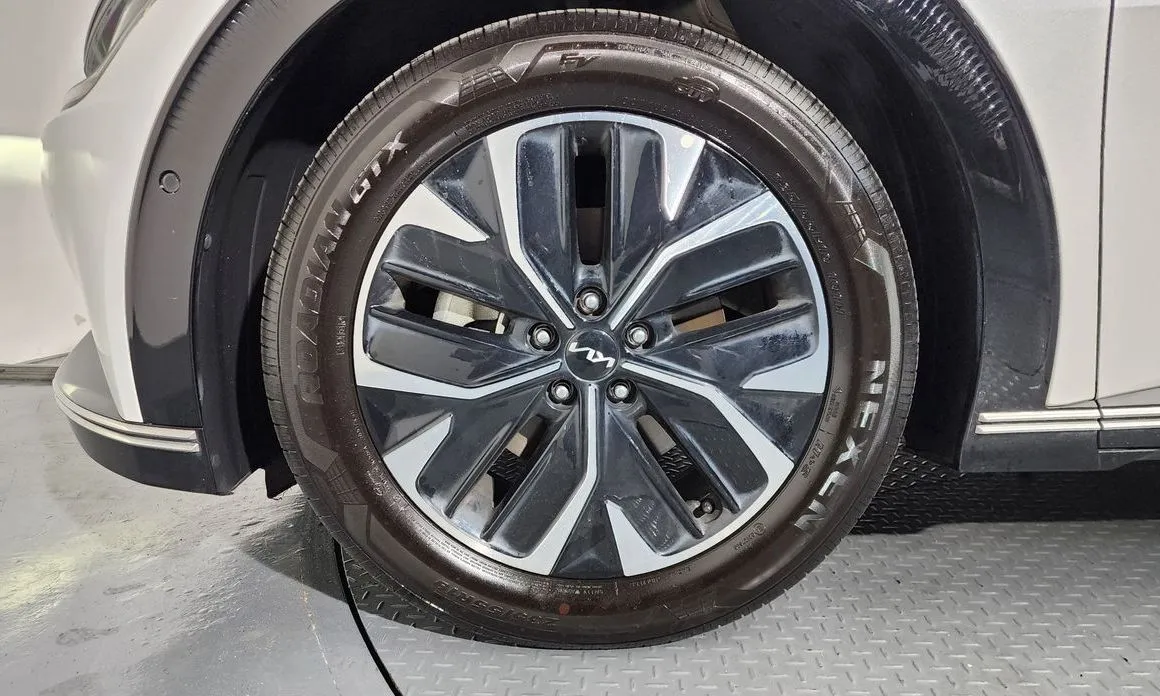 Kia EV6 — фото 3