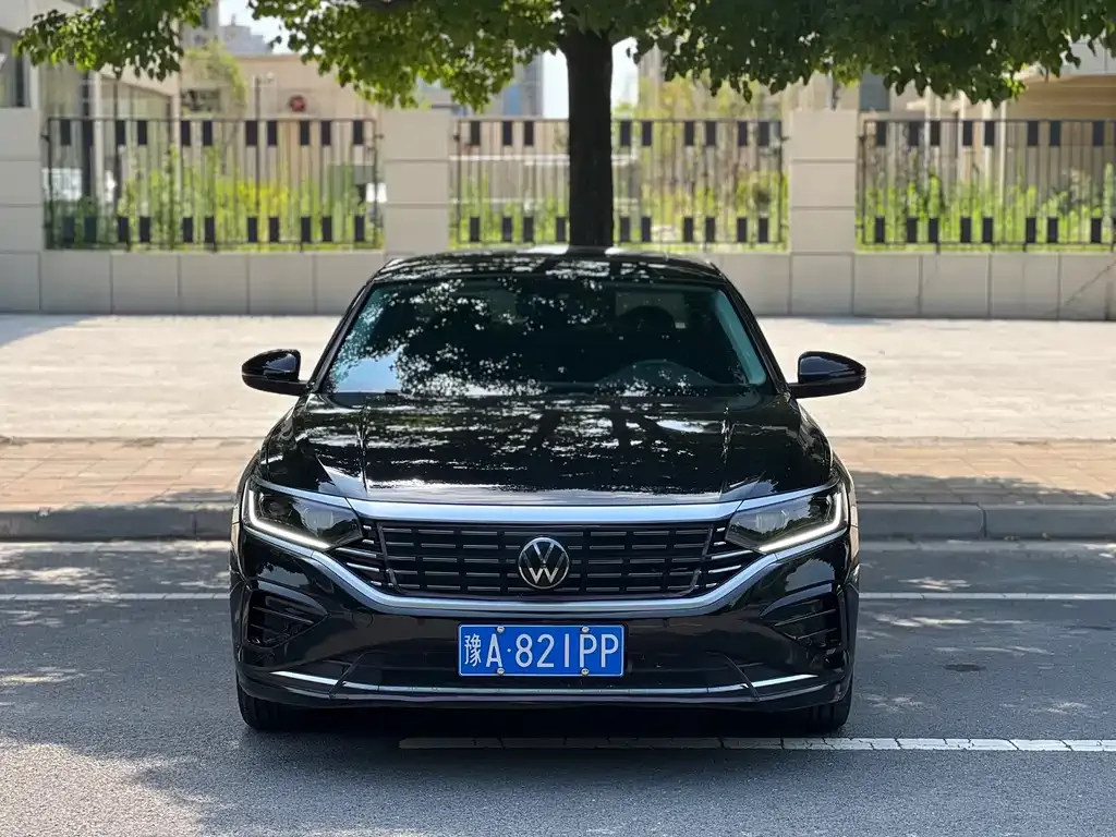 Volkswagen Passat — фото 8