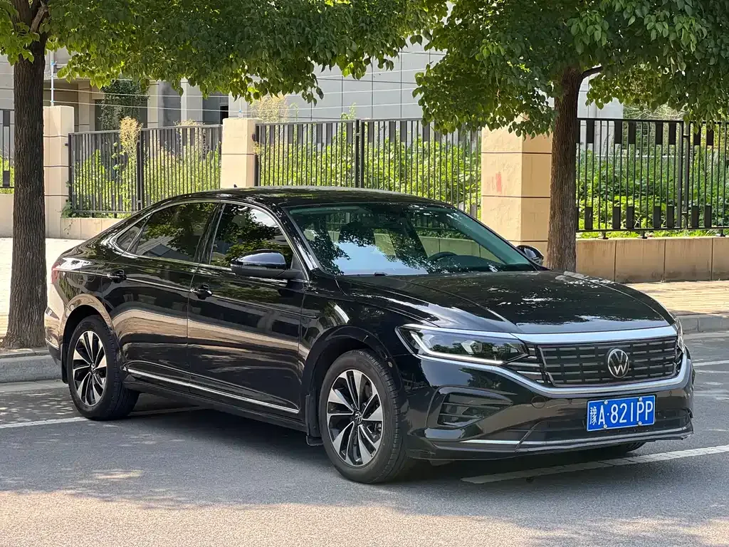 Volkswagen Passat — фото 6