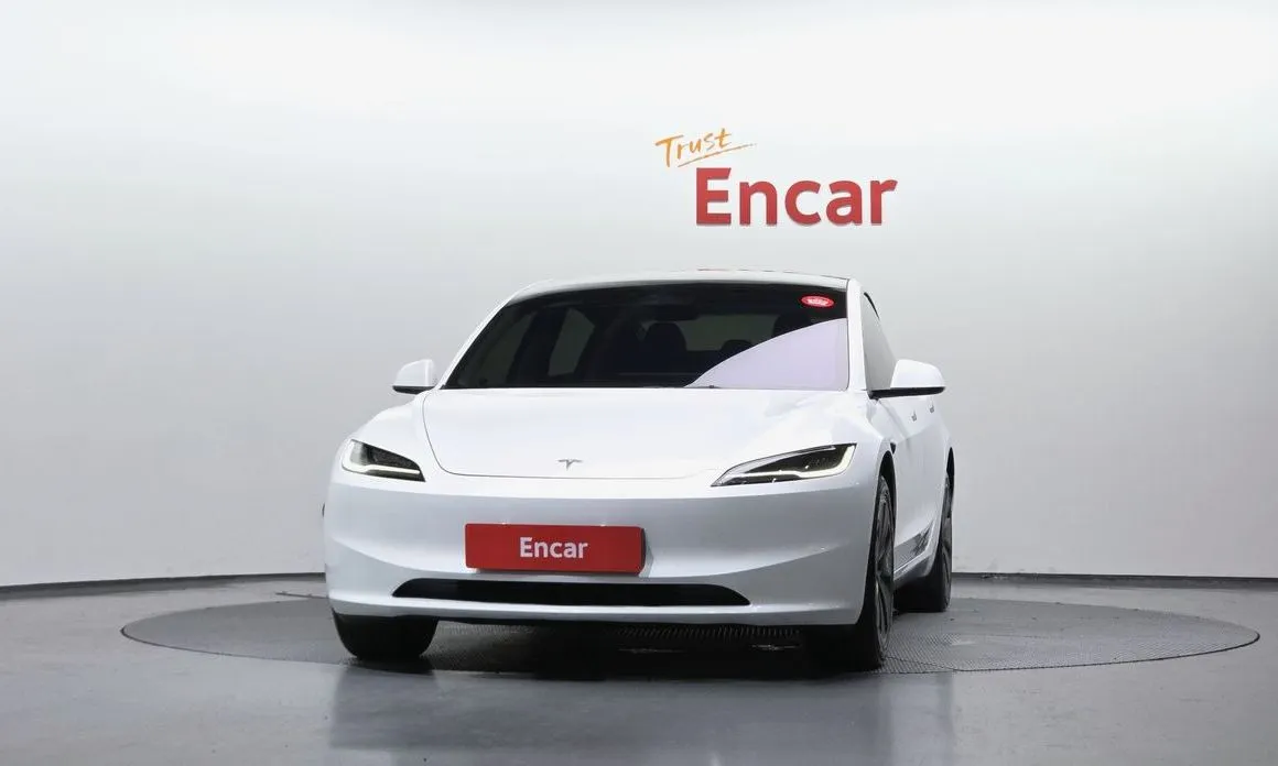 Tesla Model 3 — фото 2