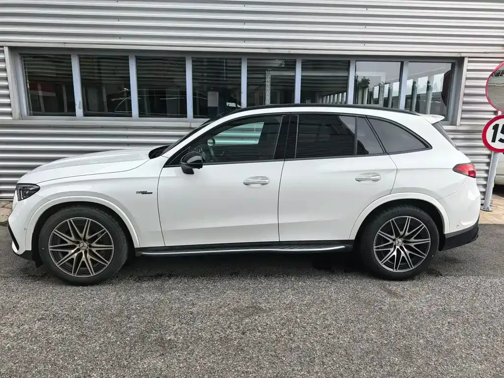 Mercedes-Benz GLC AMG — фото 7